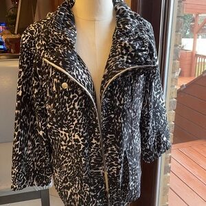 Berek women’s zip up light jacket animal print draw string collar ruffled zipper